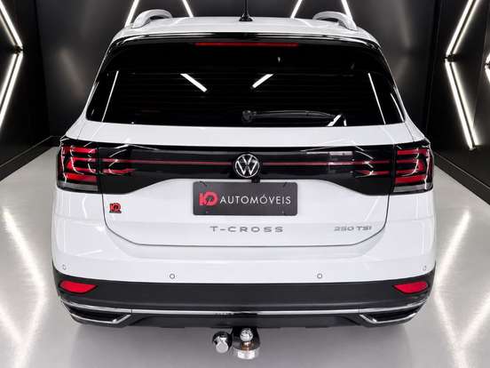 VOLKSWAGEN-T-CROSS-2021