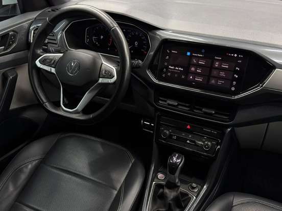 VOLKSWAGEN-T-CROSS-2021