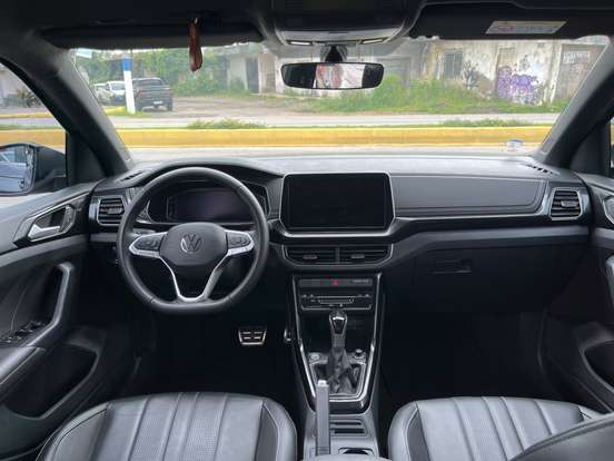 VOLKSWAGEN-T-CROSS-1.4 250 TSI TOTAL FLEX HIGHLINE AUTOMÁTICO VOLKSWAGEN-T-CROSS-2024