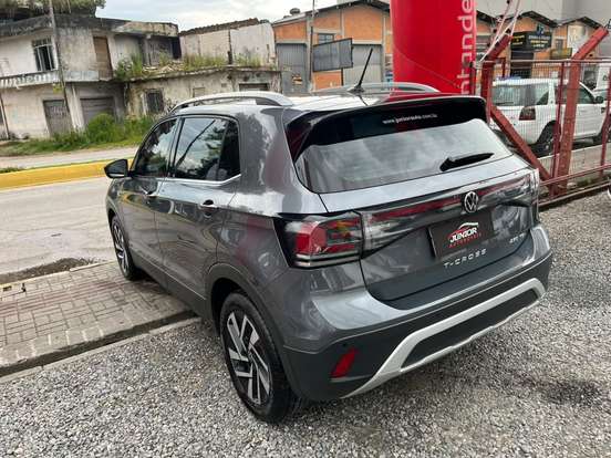 VOLKSWAGEN-T-CROSS-2024