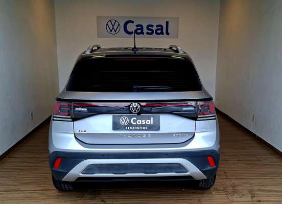 VOLKSWAGEN-T-CROSS-2024