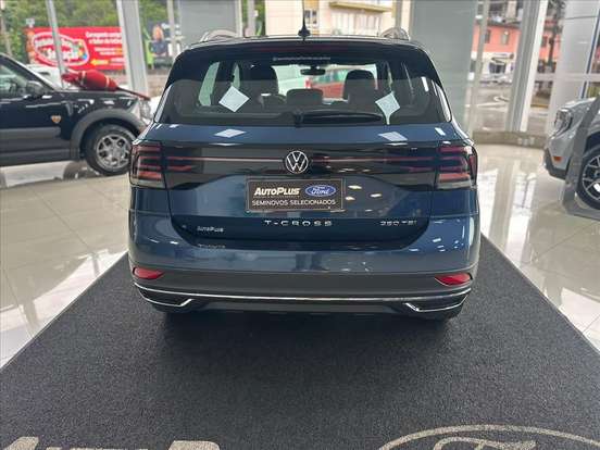 VOLKSWAGEN-T-CROSS-1.4 250 TSI TOTAL FLEX HIGHLINE AUTOMÁTICO VOLKSWAGEN-T-CROSS-2023