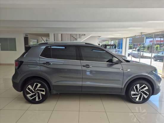 VOLKSWAGEN-T-CROSS-1.4 250 TSI TOTAL FLEX HIGHLINE AUTOMÁTICO VOLKSWAGEN-T-CROSS-2024