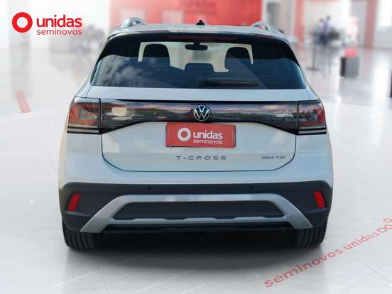 VOLKSWAGEN-T-CROSS-2025