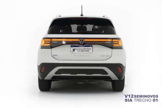 VOLKSWAGEN-T-CROSS-2024