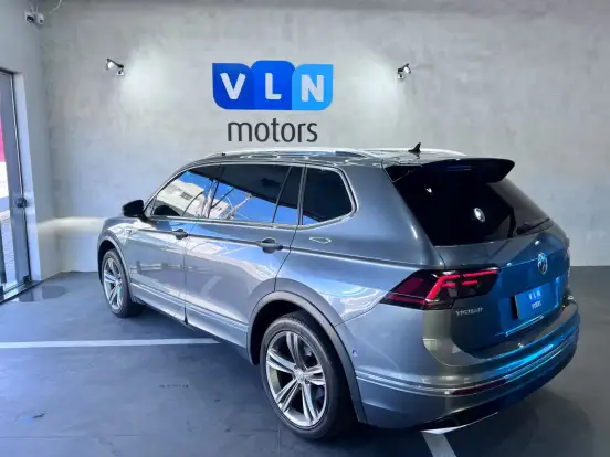 VOLKSWAGEN-TIGUAN-2018