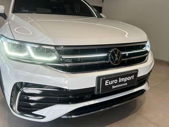 VOLKSWAGEN-TIGUAN-2.0 300 TSI GASOLINA ALLSPACE R-LINE AUTOMÁTICO VOLKSWAGEN-TIGUAN-2024
