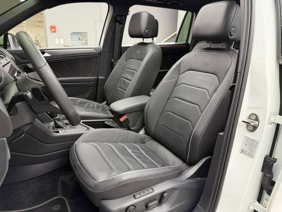 VOLKSWAGEN-TIGUAN-2.0 300 TSI GASOLINA ALLSPACE R-LINE AUTOMÁTICO VOLKSWAGEN-TIGUAN-2024