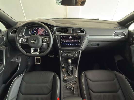VOLKSWAGEN-TIGUAN-2021