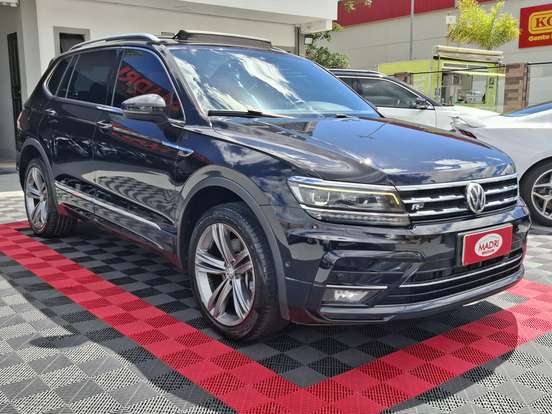 VOLKSWAGEN-TIGUAN-2020