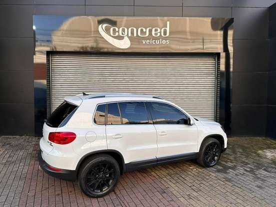VOLKSWAGEN-TIGUAN-2.0 TSI 16V TURBO GASOLINA 4P TIPTRONIC VOLKSWAGEN-TIGUAN-2015