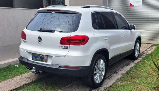 VOLKSWAGEN-TIGUAN-2013