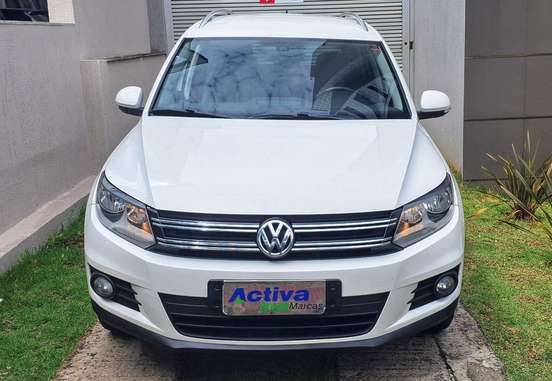 VOLKSWAGEN-TIGUAN-2013