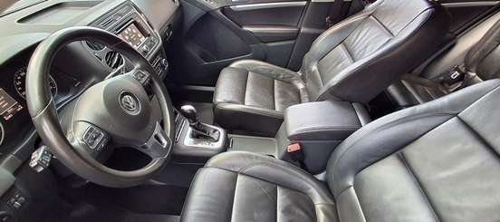 VOLKSWAGEN-TIGUAN-2013