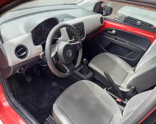 VOLKSWAGEN-UP-2014