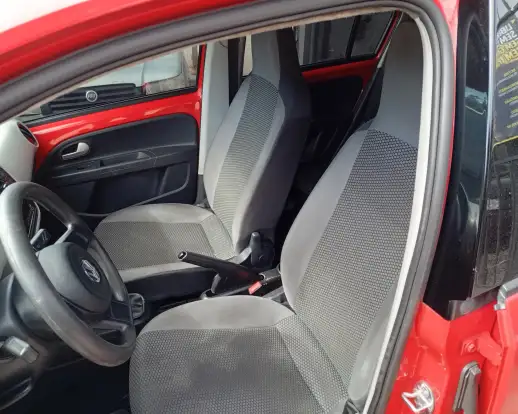 VOLKSWAGEN-UP-2014
