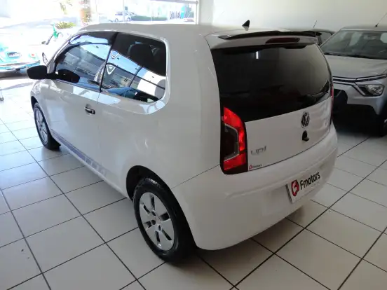 VOLKSWAGEN-UP-2017