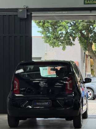 VOLKSWAGEN-UP-2014