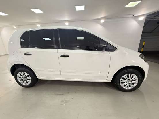 VOLKSWAGEN-UP-2014