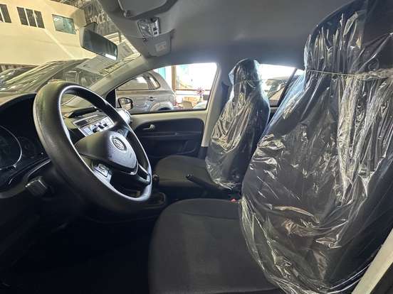 VOLKSWAGEN-UP-2019
