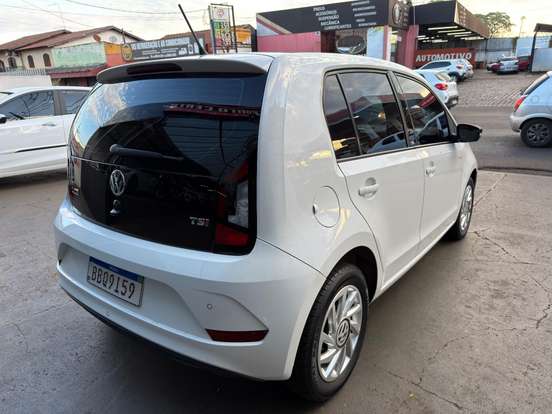 VOLKSWAGEN-UP-2017