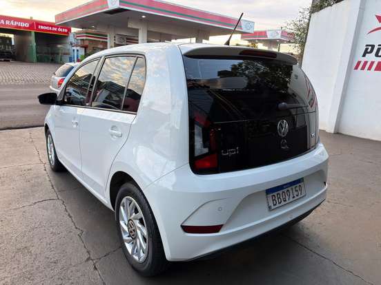 VOLKSWAGEN-UP-2017