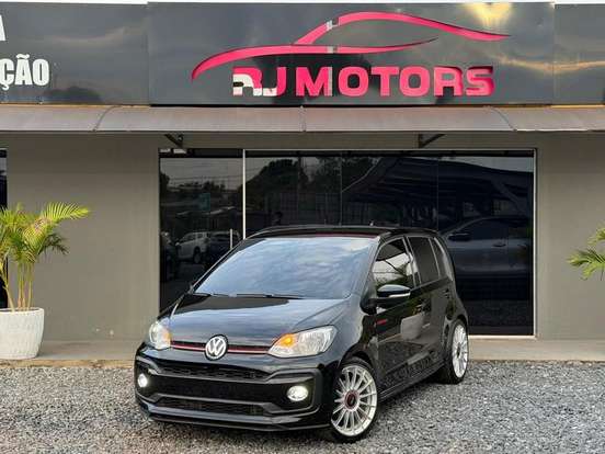 VOLKSWAGEN-UP-2018