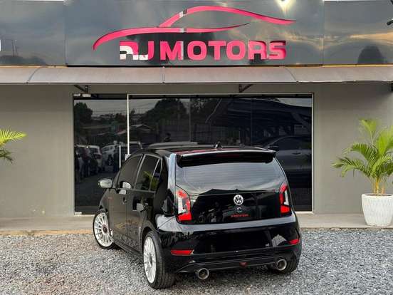 VOLKSWAGEN-UP-2018