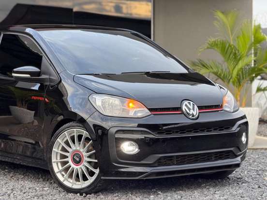 VOLKSWAGEN-UP-2018