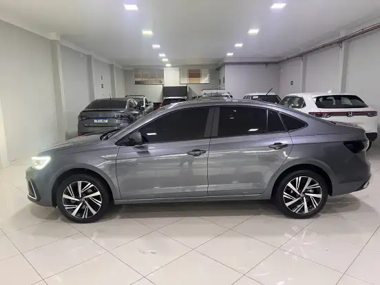 VOLKSWAGEN-VIRTUS-2023