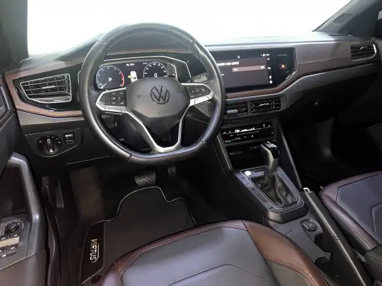 VOLKSWAGEN-VIRTUS-2023
