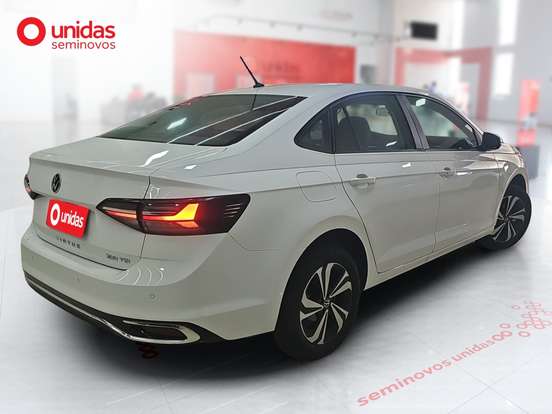 VOLKSWAGEN-VIRTUS-2023