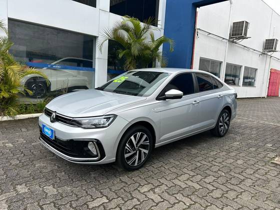 VOLKSWAGEN VIRTUS 1.0 200 TSI HIGHLINE AUTOMÁTICO