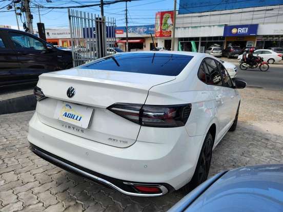 VOLKSWAGEN-VIRTUS-2023