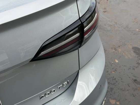 VOLKSWAGEN-VIRTUS-1.0 200 TSI HIGHLINE AUTOMÁTICO VOLKSWAGEN-VIRTUS-2023