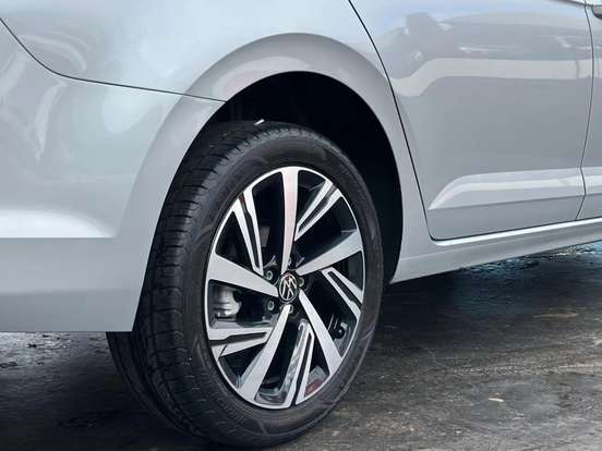 VOLKSWAGEN-VIRTUS-1.0 200 TSI HIGHLINE AUTOMÁTICO VOLKSWAGEN-VIRTUS-2023