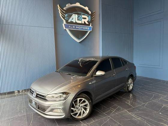VOLKSWAGEN VIRTUS 1.0 200 TSI HIGHLINE AUTOMÁTICO