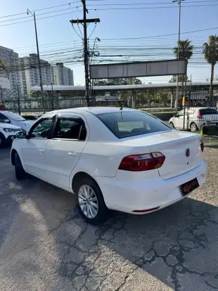 VOLKSWAGEN-VOYAGE-2014