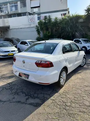 VOLKSWAGEN-VOYAGE-2014