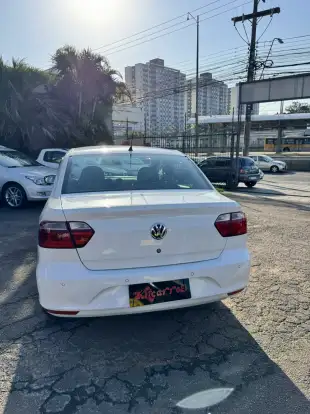 VOLKSWAGEN-VOYAGE-2014