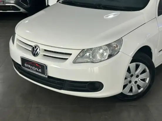 VOLKSWAGEN-VOYAGE-1.0 MI 8V FLEX 4P MANUAL VOLKSWAGEN-VOYAGE-2009
