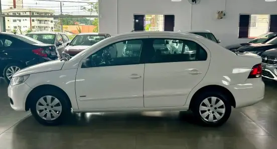 VOLKSWAGEN-VOYAGE-2009