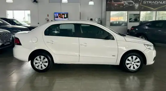 VOLKSWAGEN-VOYAGE-2009