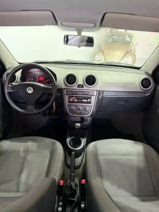 VOLKSWAGEN-VOYAGE-2011