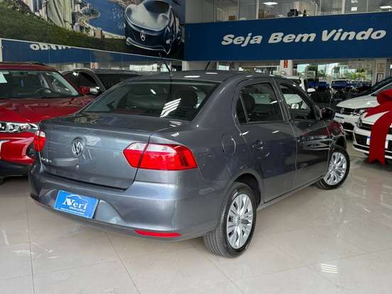 VOLKSWAGEN-VOYAGE-2022