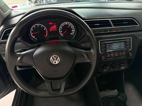 VOLKSWAGEN-VOYAGE-2022