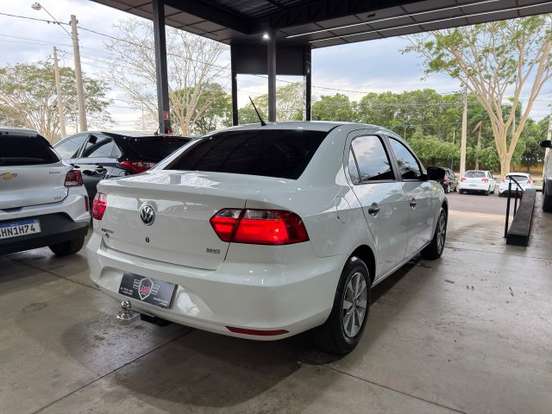 VOLKSWAGEN-VOYAGE-1.6 MSI TOTALFLEX TRENDLINE 4P MANUAL VOLKSWAGEN-VOYAGE-2017