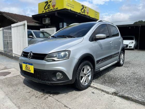 VOLKSWAGEN CROSSFOX 1.6 MI FLEX 8V 4P MANUAL