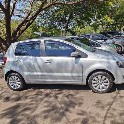 VOLKSWAGEN-FOX-2013