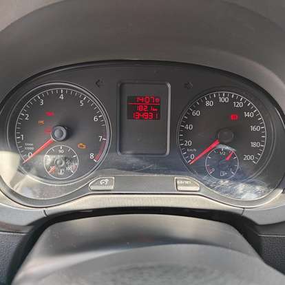 VOLKSWAGEN-FOX-1.0 MI 8V FLEX 4P MANUAL VOLKSWAGEN-FOX-2013